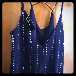 Navy dress from Lulu’s. Flattering for all! NWT!
